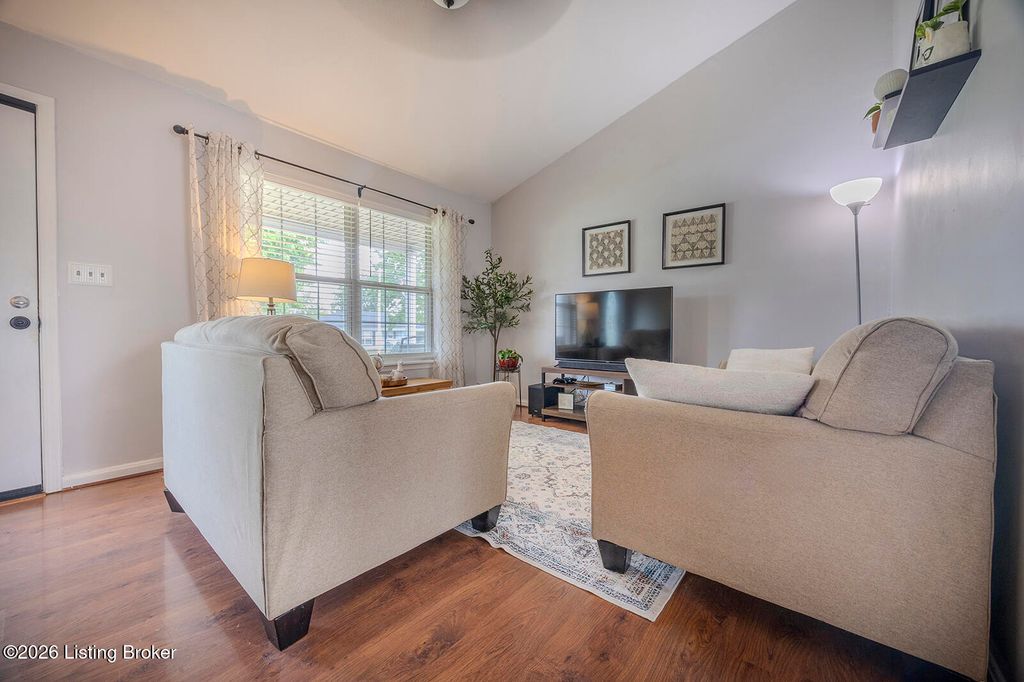 Photo of 192 Hare Ln, Mt Washington, KY 40047 (MLS # 1715911)