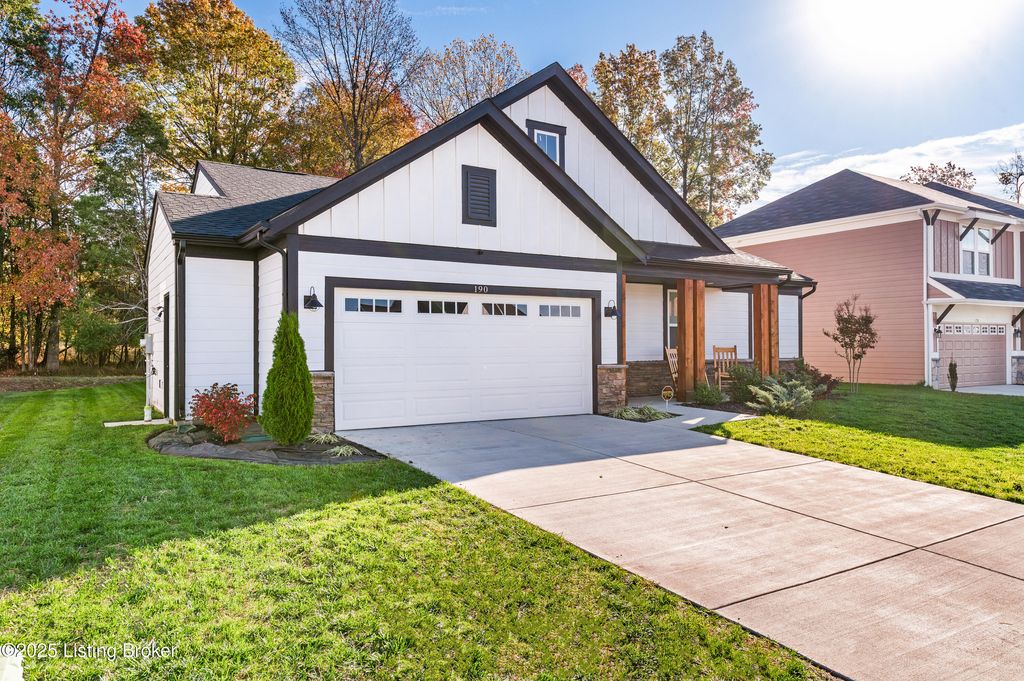 Photo of 190 Stargaze Dr, Shepherdsville, KY 40165 (MLS # 1704196)