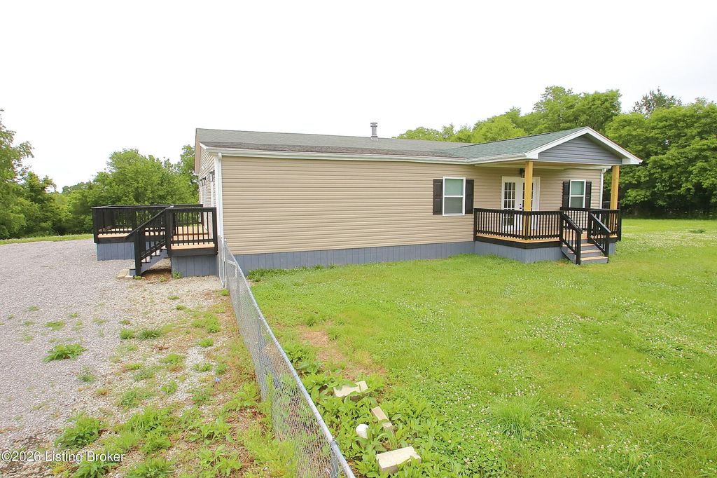 Photo of 41 Travis Rd, Taylorsville, KY 40071 (MLS # 1718338)