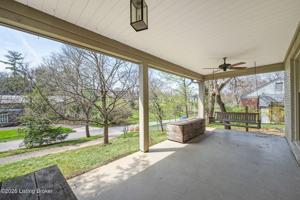Photo of 2191 Millvale Rd, Louisville, KY 40205 (MLS # 1712580)