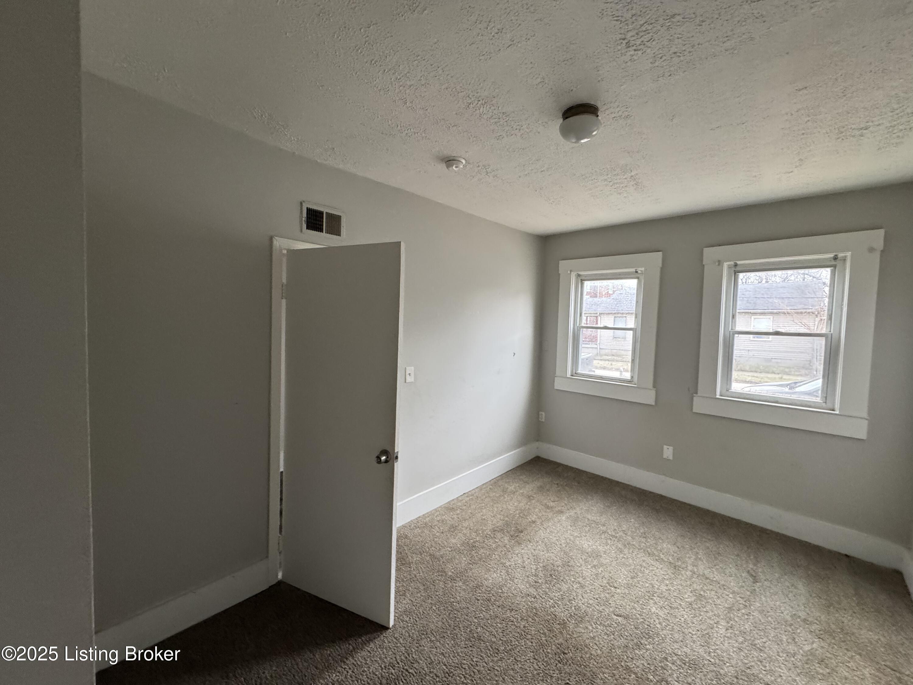 212 N 18th St, Louisville, Kentucky image 10