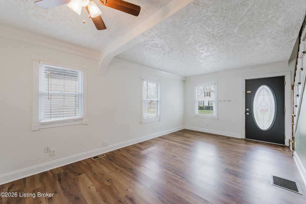 Photo of 519 Compton St, Louisville, KY 40208 (MLS # 1711388)