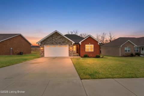 Photo of 313 Oak Grove Dr, Bardstown, KY 40004 (MLS # 1716177)
