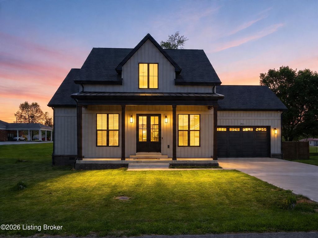 Photo of 201 Plumpurdy Dr, Hodgenville, KY 42748 (MLS # 1715237)