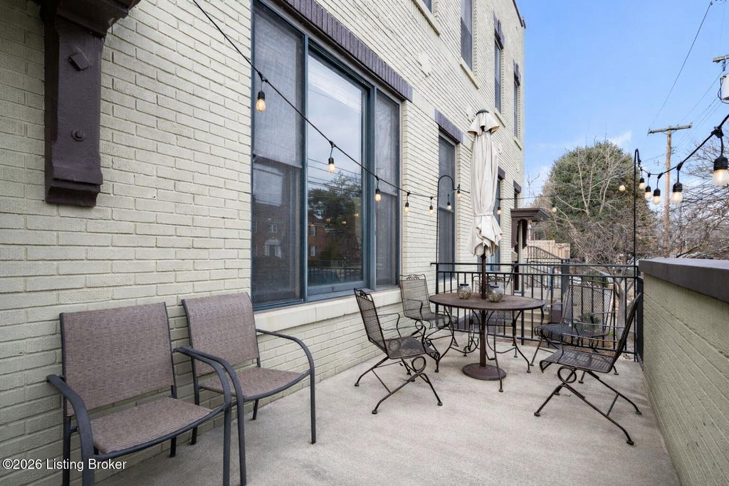 Photo of 1110 Baxter Ave #UNIT 1, Louisville, KY 40204 (MLS # 1707969)