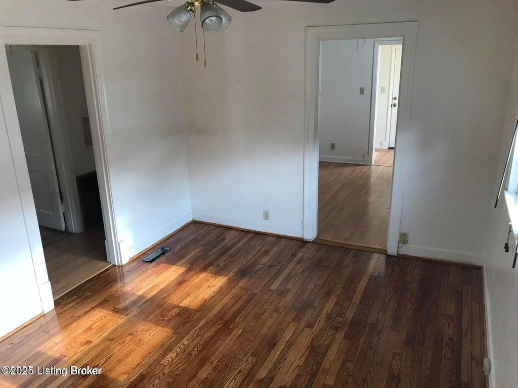 Photo of 1101 Dresden Ave, Louisville, KY 40215 (MLS # 1704559)