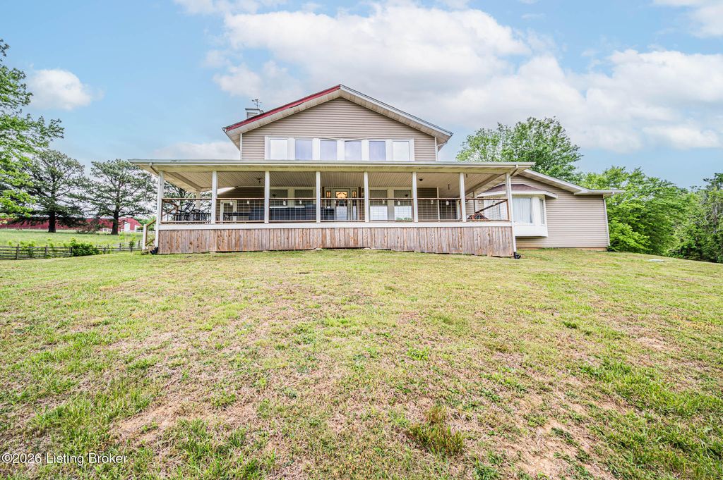 Photo of 205 Blue Chip Farm Rd, Leitchfield, KY 42754 (MLS # 1717524)