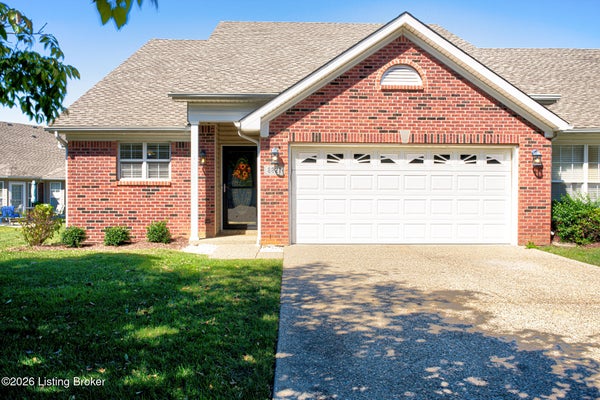 8821 STONY FALLS WAY, LOUISVILLE, KY 40299 - Image 4fc7d3044f0c1882b84f33d0372f2a90/570147237