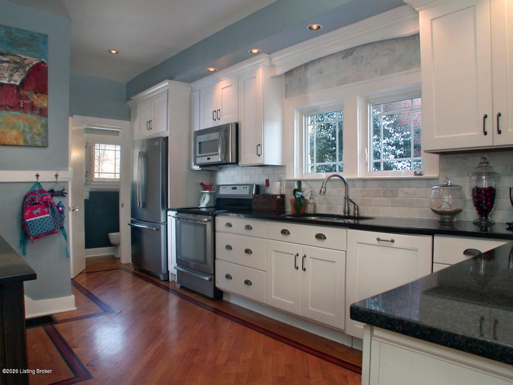 Photo of 2316 Carolina Ave, Louisville, KY 40205 (MLS # 1705513)