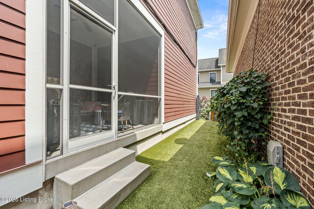 Photo of 10803 Jimson St, Prospect, KY 40059 (MLS # 1715384)