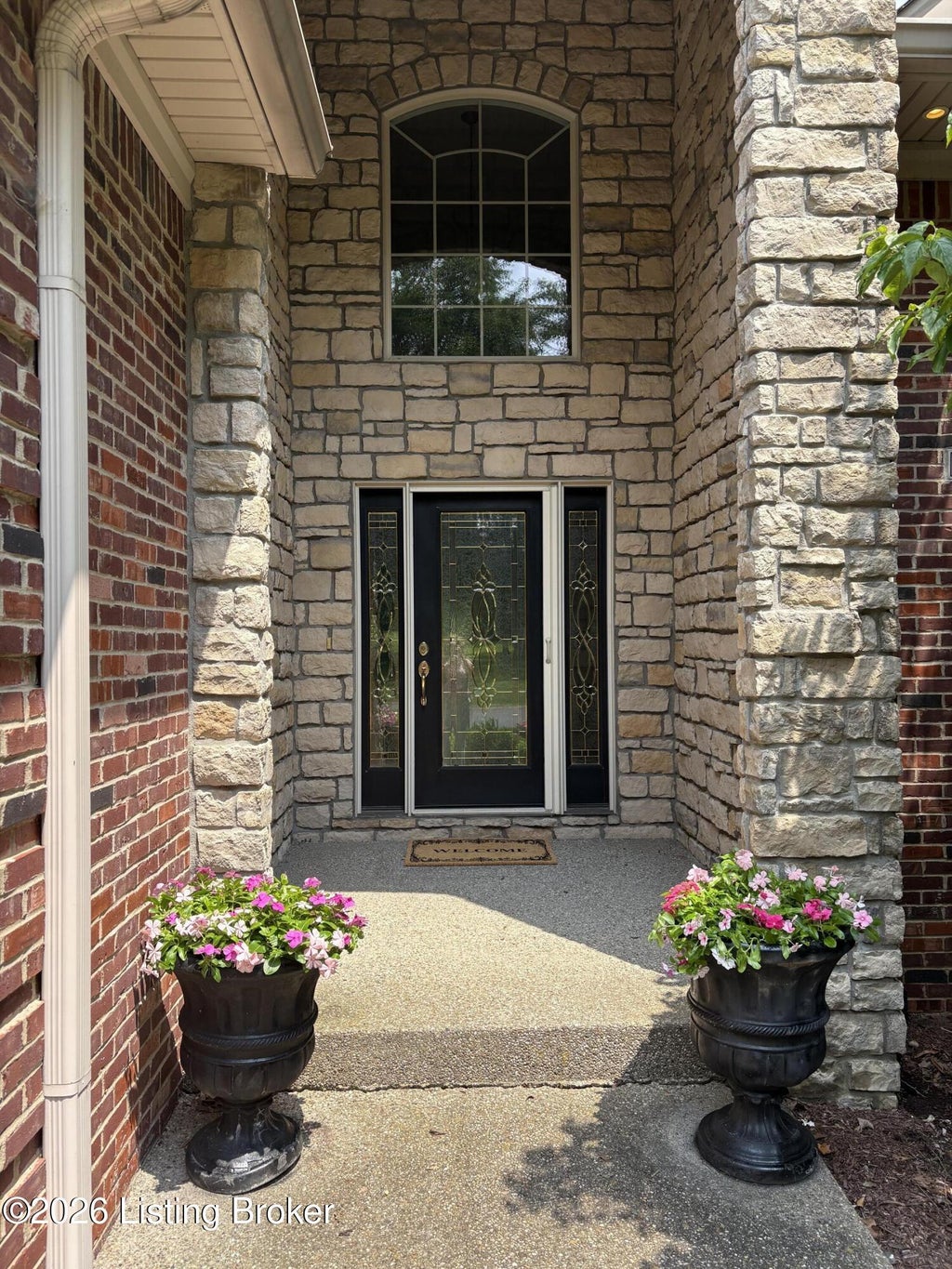 Photo of 15109 Sycamore Falls Dr, Louisville, KY 40245 (MLS # 1724708)
