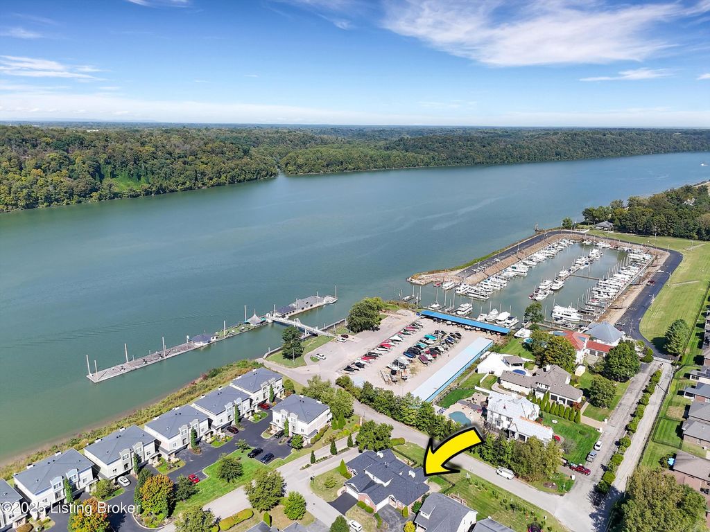 Photo of 1705 Anchorage Ct, Prospect, KY 40059 (MLS # 1713177)