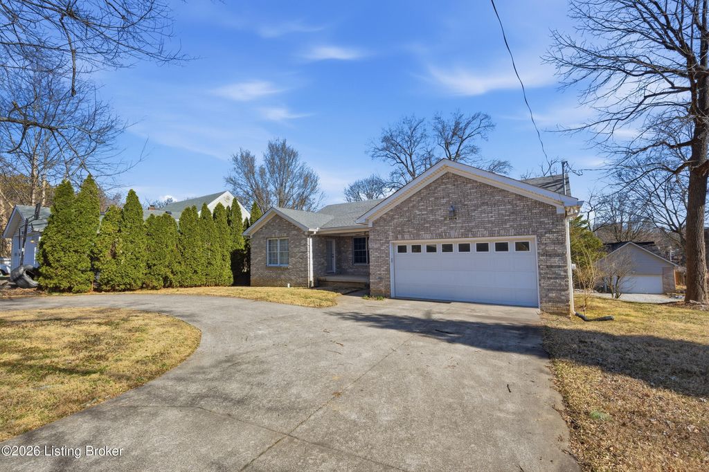 Photo of 3074 University Rd, Louisville, KY 40206 (MLS # 1711308)