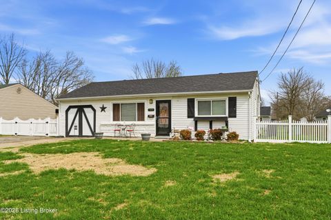 Photo of 7303 Rainbow Dr, Louisville, KY 40272 (MLS # 1711579)