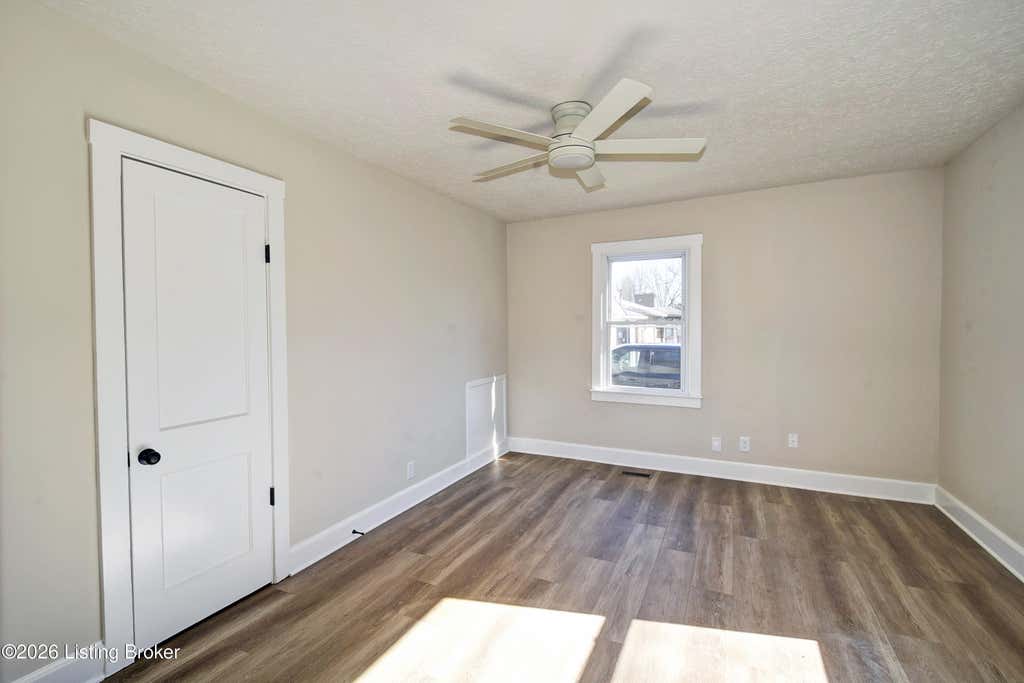 Photo of 2731 Fleming Ave, Louisville, KY 40206 (MLS # 1720756)