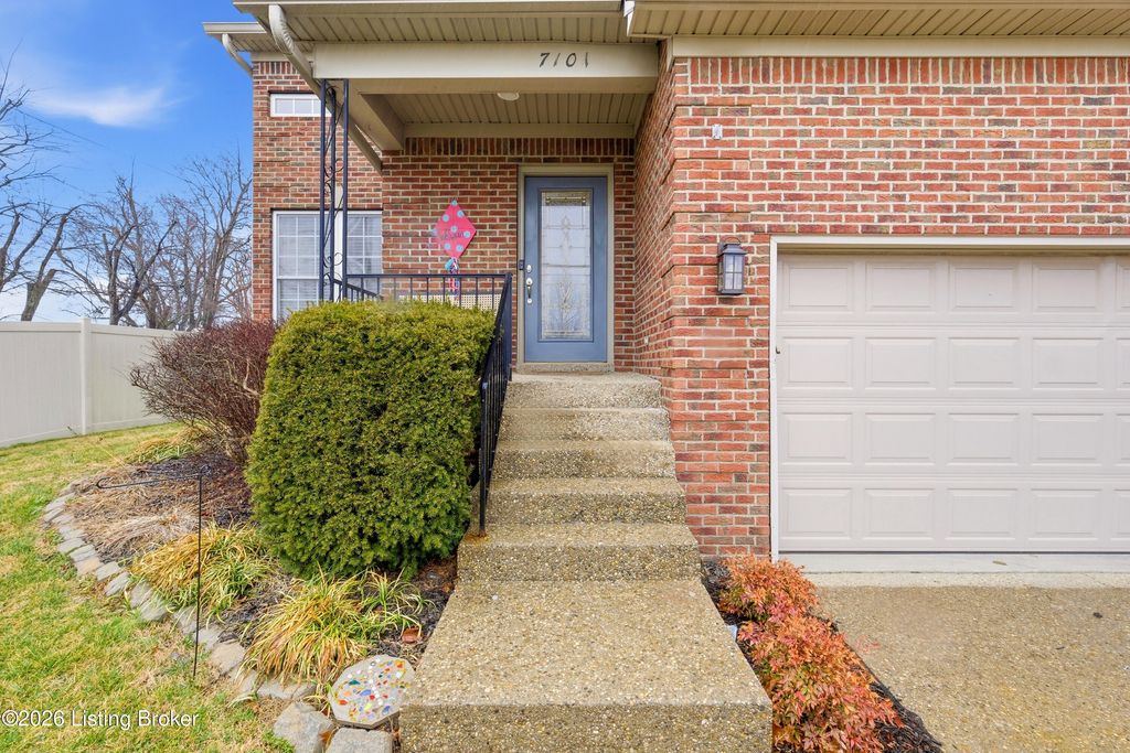 Photo of 7101 Mt Washington Rd, Louisville, KY 40229 (MLS # 1710725)