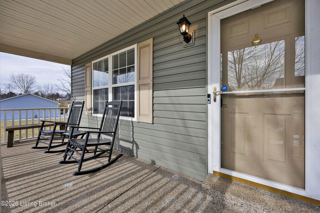 Photo of 1117 Lobo Dr, Elizabethtown, KY 42701 (MLS # 1712693)