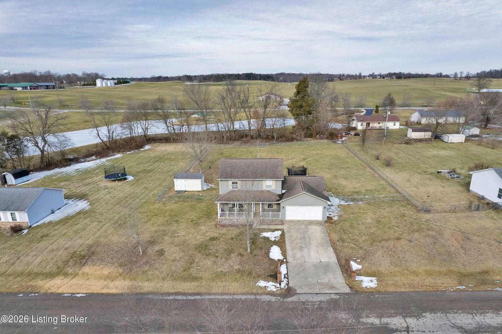 Photo of 1117 Lobo Dr, Elizabethtown, KY 42701 (MLS # 1712693)