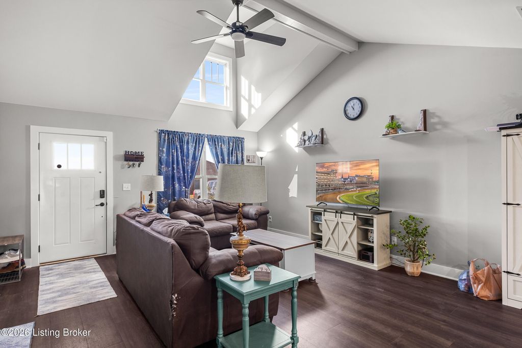 Photo of 1006 Ray Wimsett Blvd #UNIT B, Bardstown, KY 40004 (MLS # 1707561)