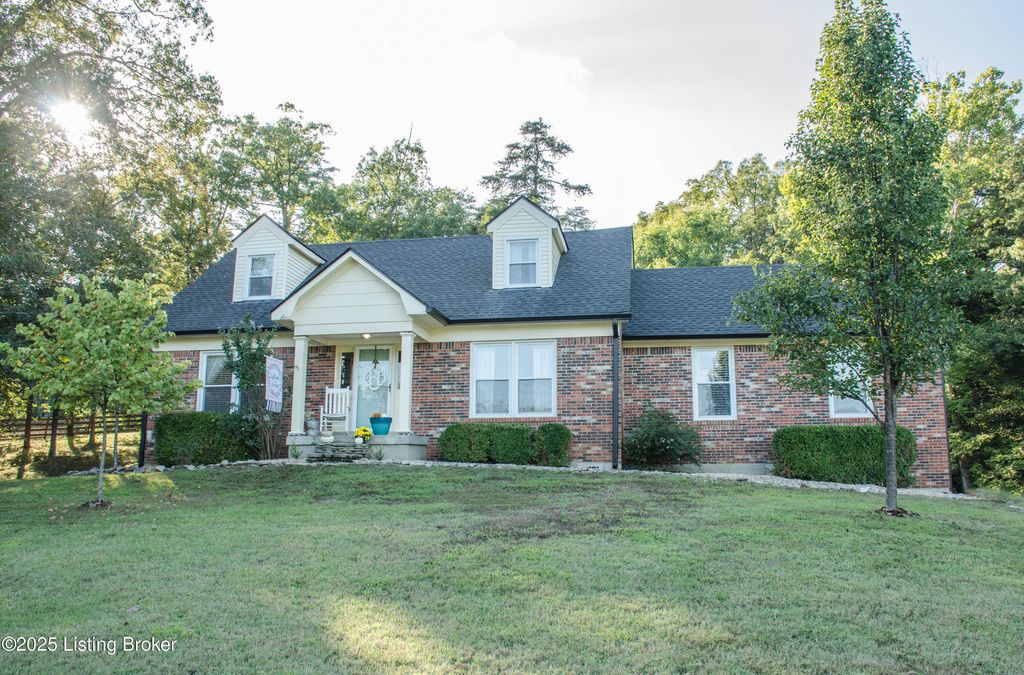 Photo of 562 Peaceful Way, Shepherdsville, KY 40165 (MLS # 1699718)