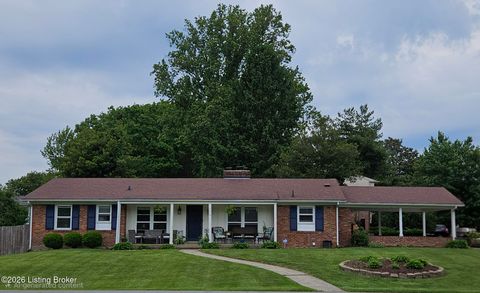 Photo of 8919 Bingham Dr, Louisville, KY 40242 (MLS # 1716246)