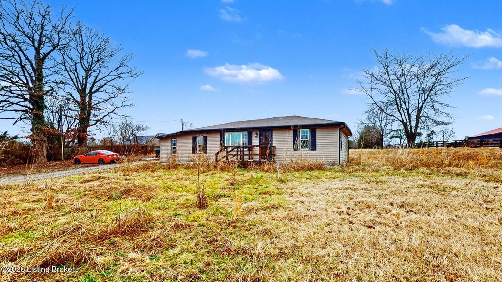 Photo of 6662 Cedar Grove Rd, Shepherdsville, KY 40165 (MLS # 1710620)