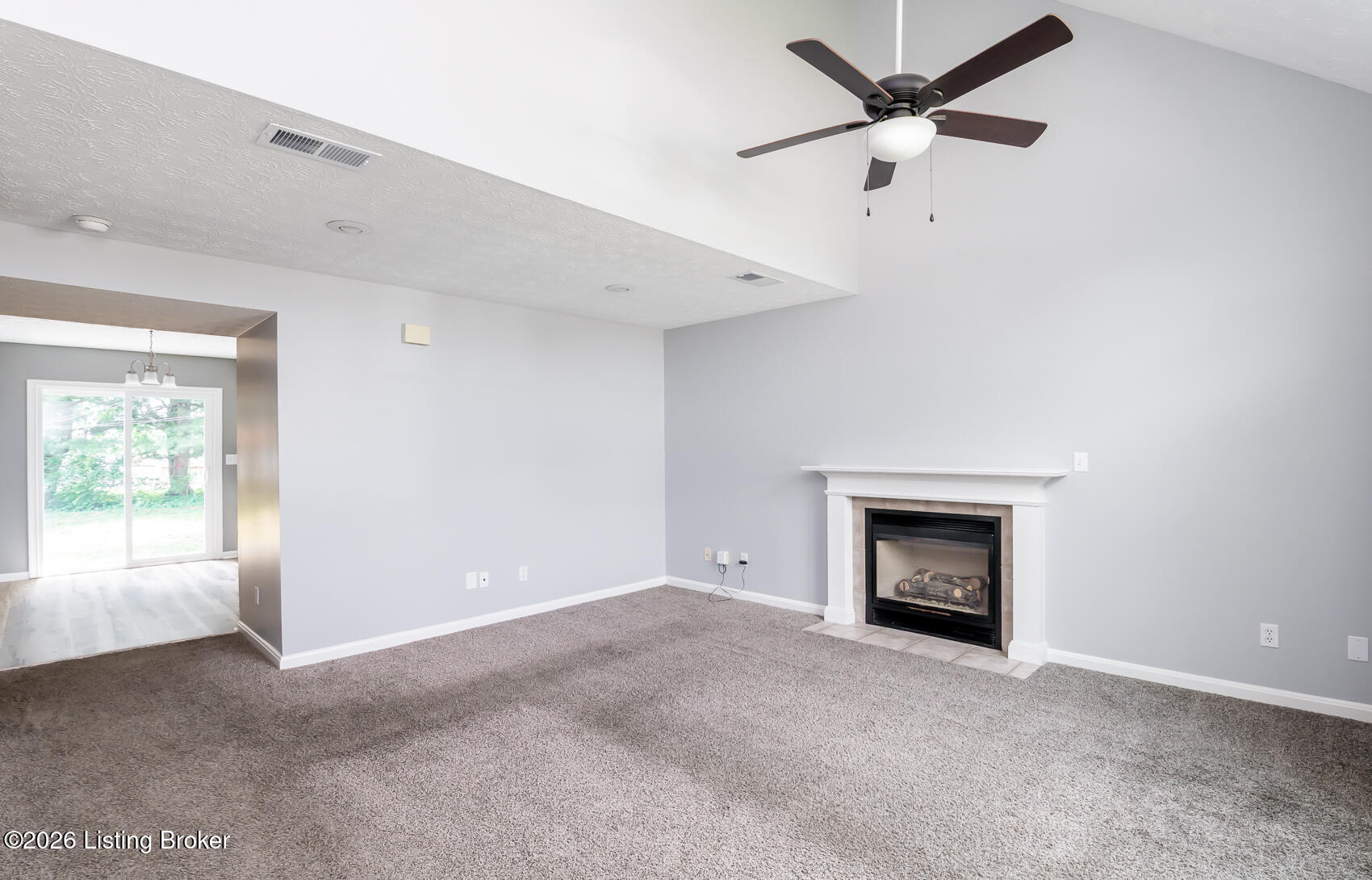 49 N Country Dr