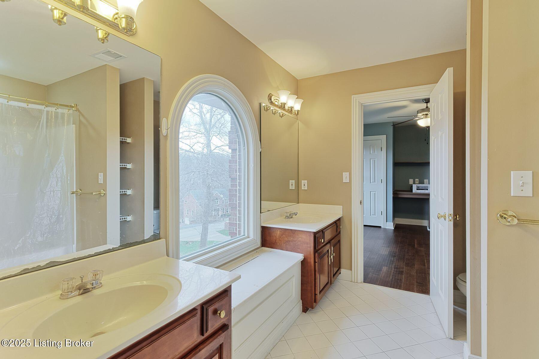 8010 Shadow Creek Rd, Crestwood, Kentucky image 23