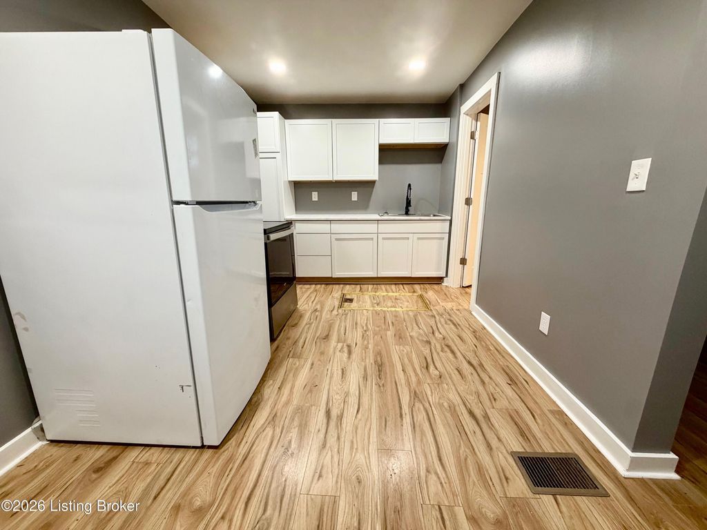 Photo of 112 N 18th St, Louisville, KY 40203 (MLS # 1711569)