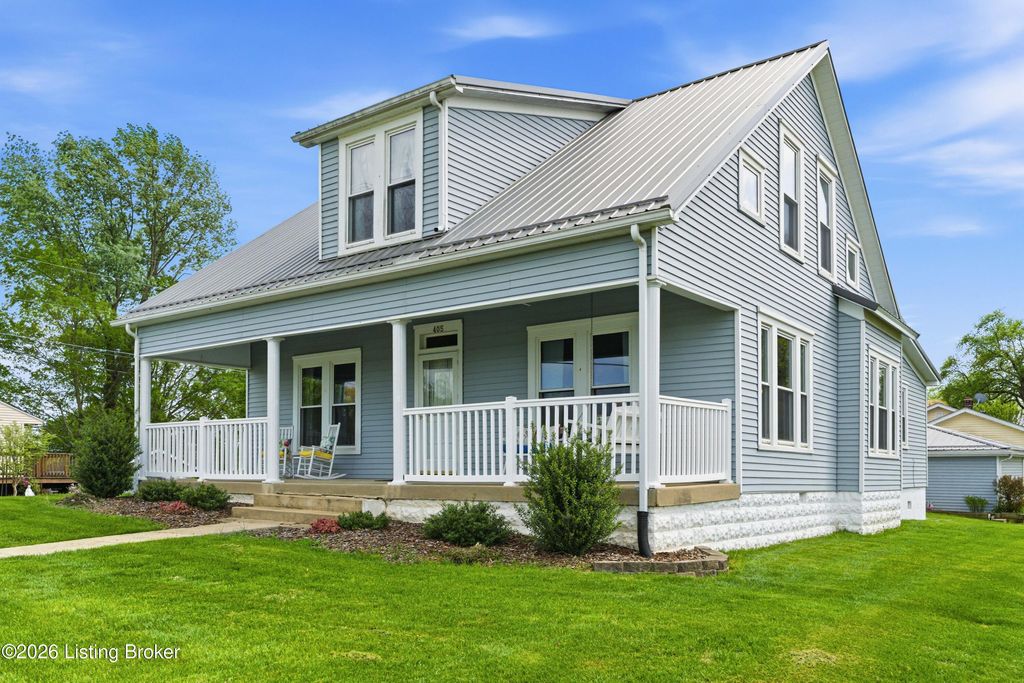 Photo of 405 Lawrence St, Brandenburg, KY 40108 (MLS # 1714422)