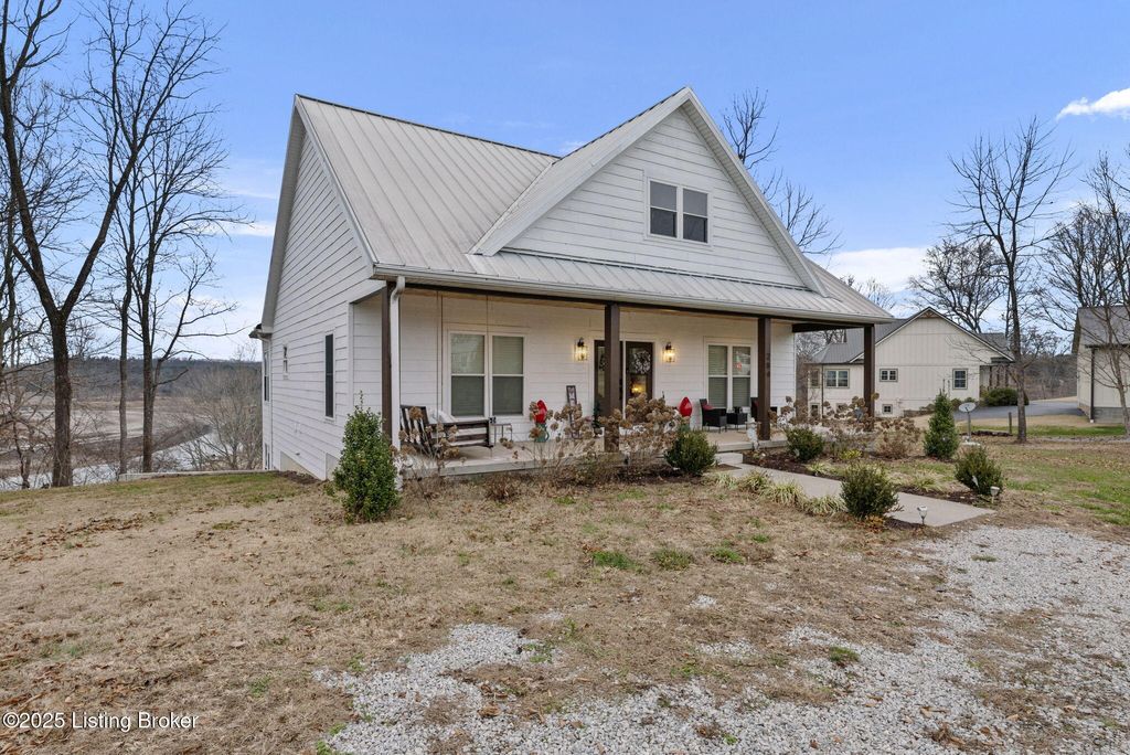 Photo of 284 Wilderness Ridge Dr, Clarkson, KY 42726 (MLS # 1705559)