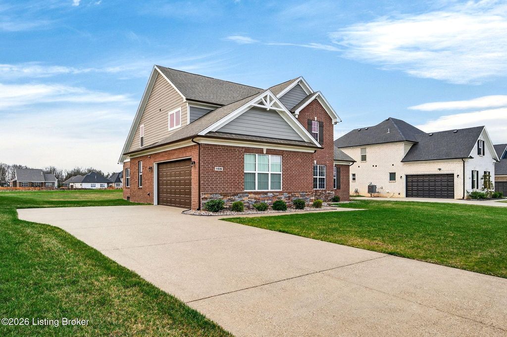 Photo of 11516 Angel Falls Dr, Prospect, KY 40059 (MLS # 1711470)
