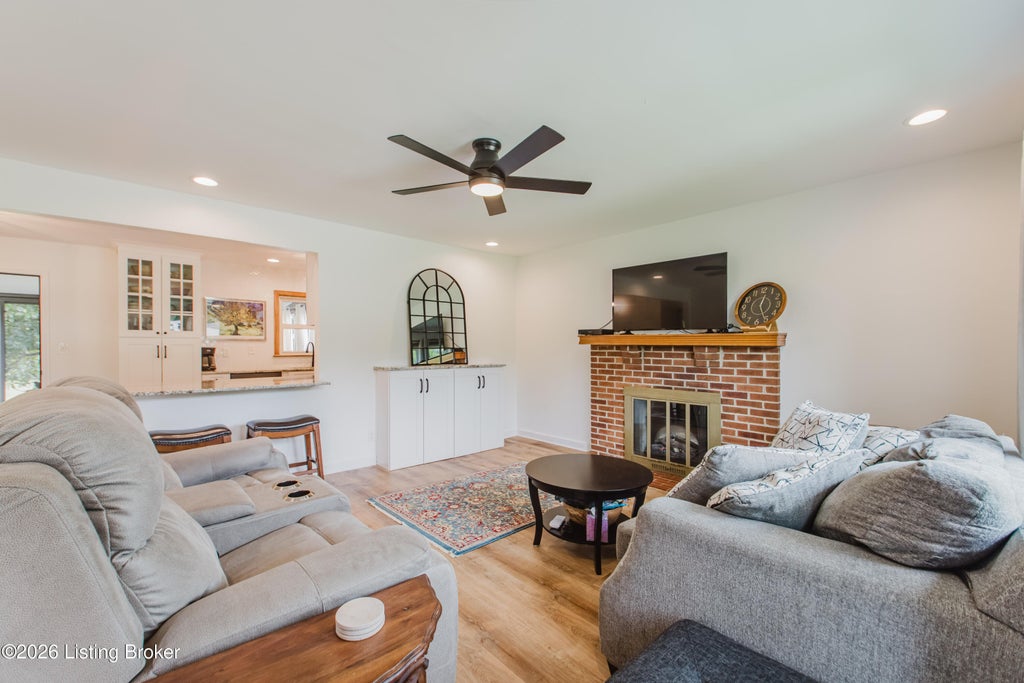 Photo of 1507 Melody Ln, Louisville, KY 40214 (MLS # 1723463)