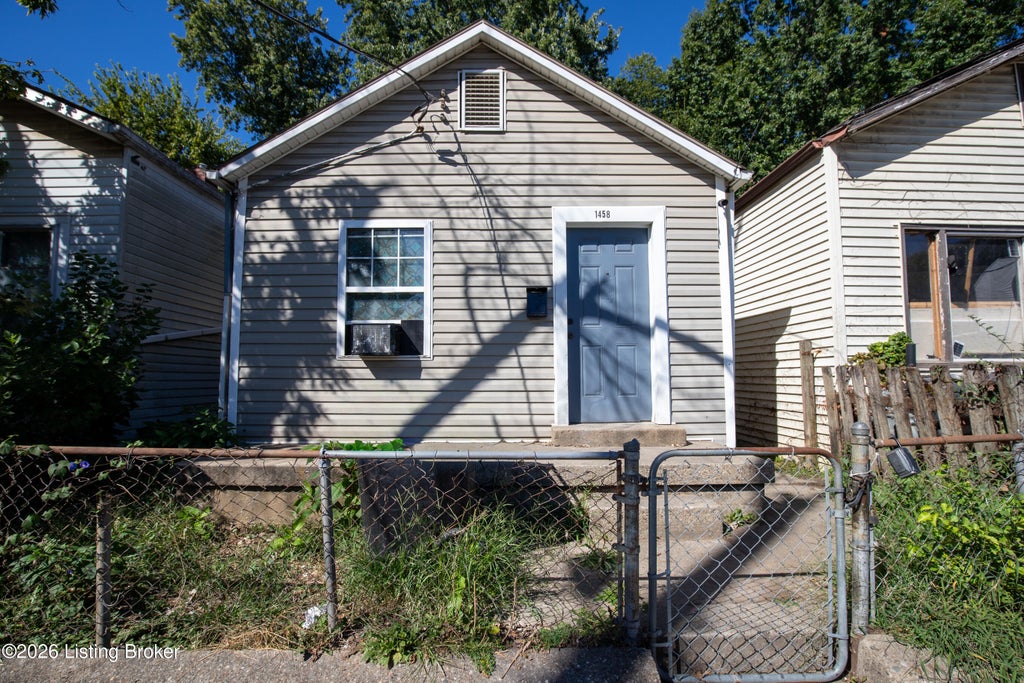 Photo of 1458 S 8th St, Louisville, KY 40208 (MLS # 1731122)