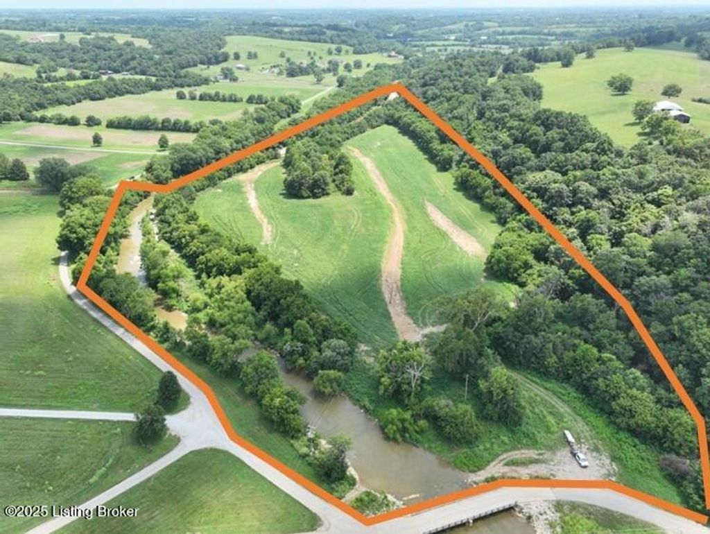 Photo of 998 Grundy Home Rd, Springfield, KY 40069 (MLS # 1708340)