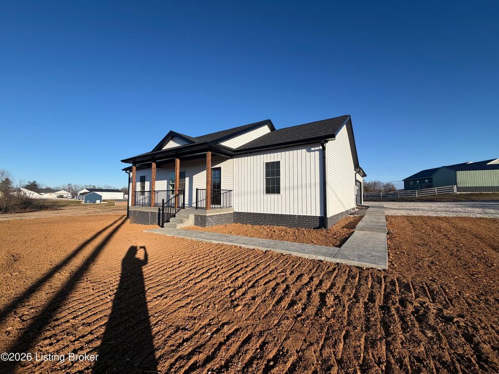 Photo of 33 Gordon Dr, Ekron, KY 40117 (MLS # 1707150)