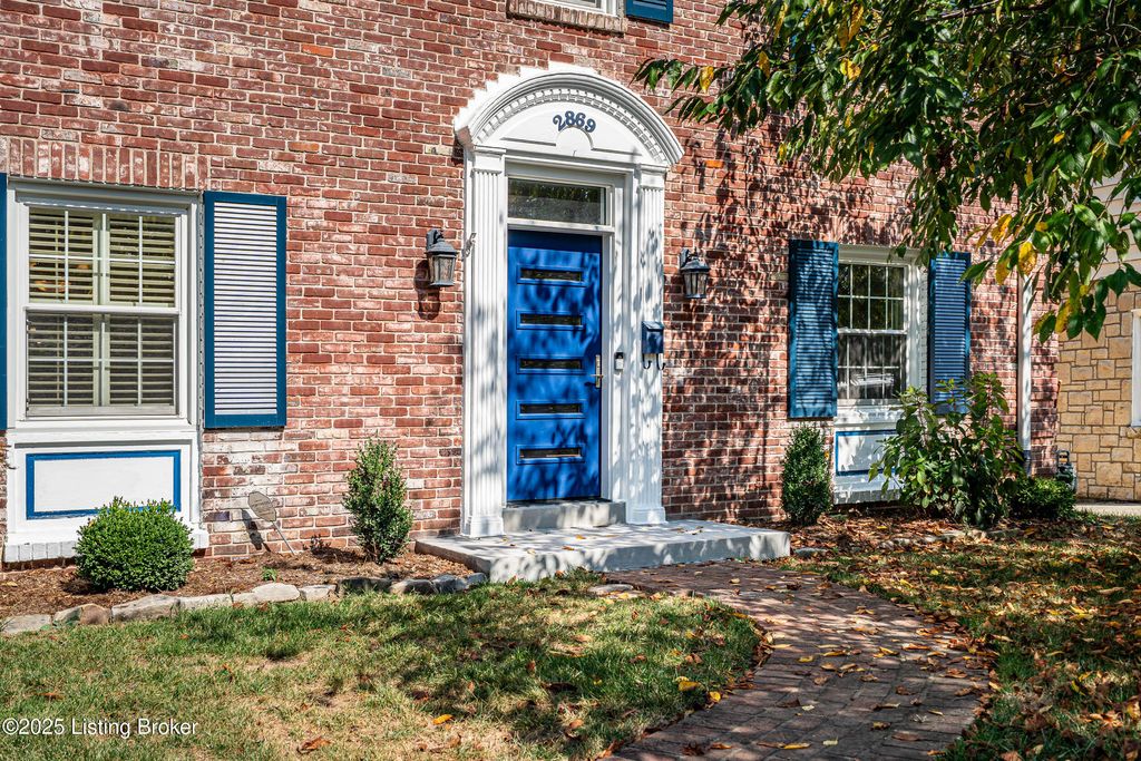 Photo of 2869 Regan Ave, Louisville, KY 40206 (MLS # 1703816)