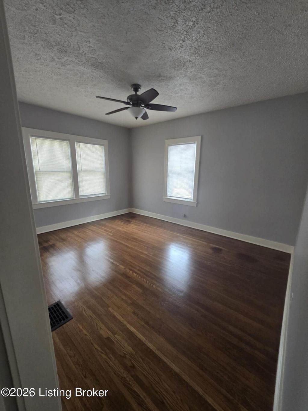 Photo of 1841 Roanoke Ave, Louisville, KY 40205 (MLS # 1708570)