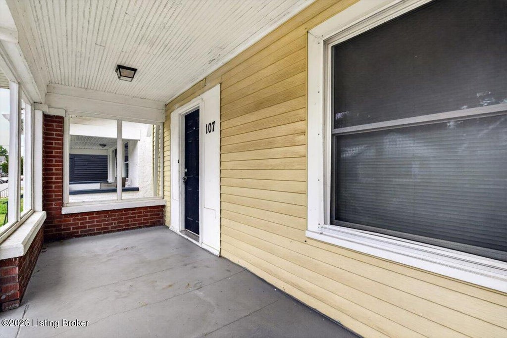 Photo of 107 S 43rd St, Louisville, KY 40212 (MLS # 1729278)