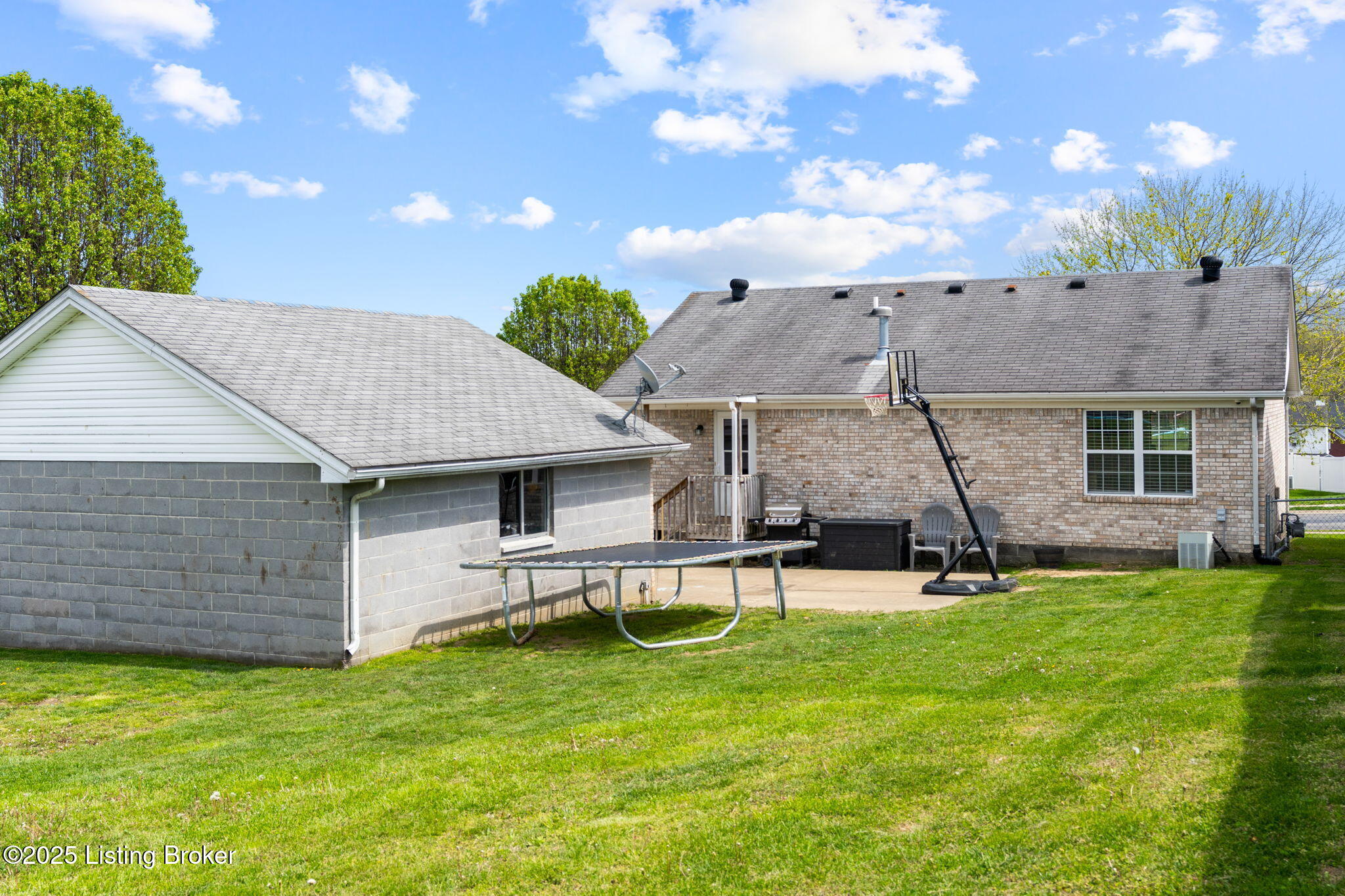 8823 Vision Pl, Louisville, Kentucky image 25