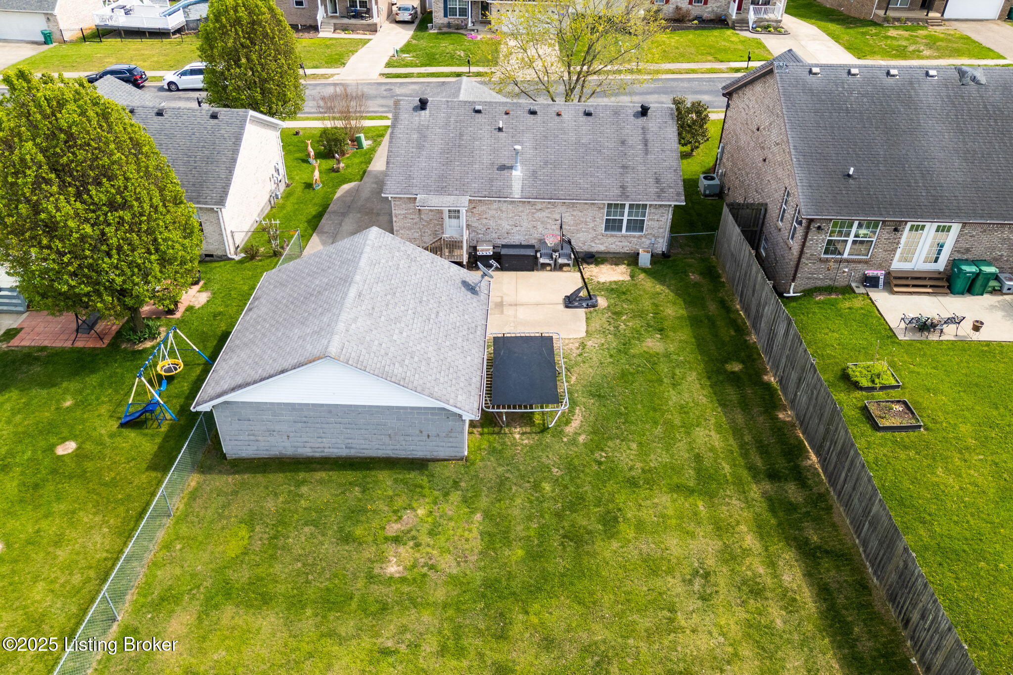 8823 Vision Pl, Louisville, Kentucky image 32