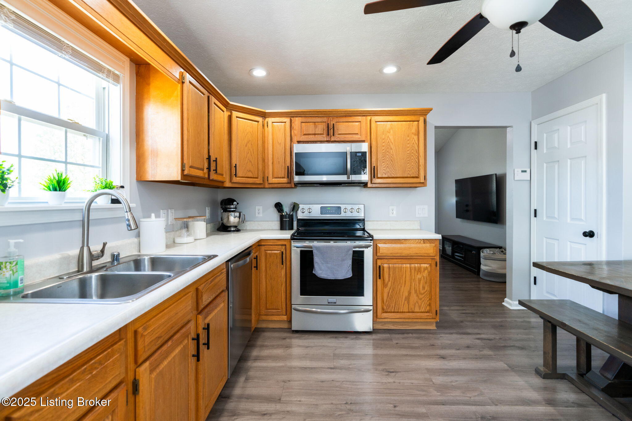 8823 Vision Pl, Louisville, Kentucky image 11