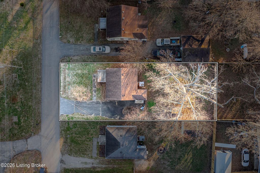 Photo of 2604 Elmhurst Ave, Louisville, KY 40216 (MLS # 1707120)