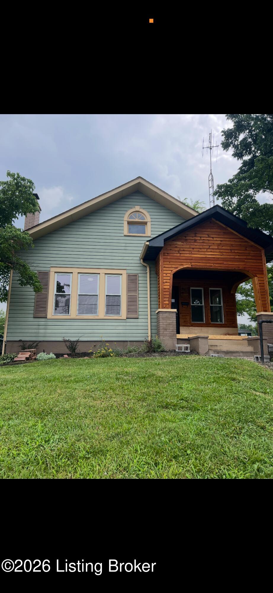Photo 1 of 31 — 327 W Main St, Springfield, KY 40069