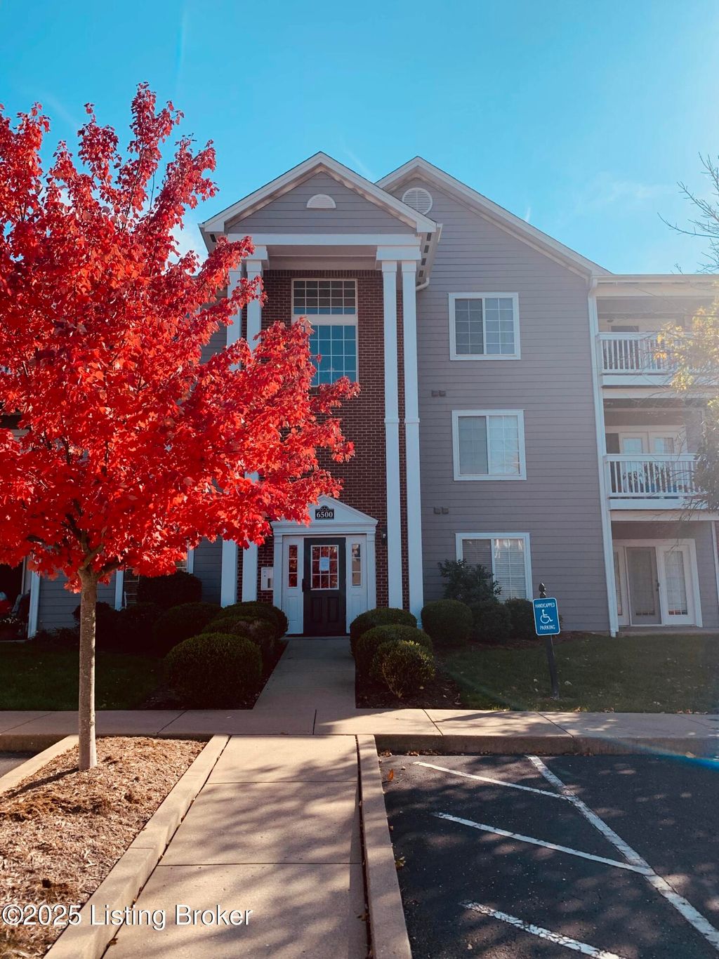 Photo of 6500 Matalin Pl #310, Crestwood, KY 40014 (MLS # 1700234)