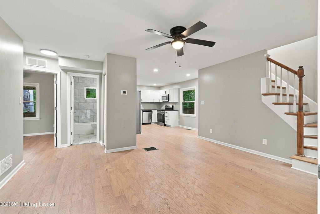 Photo of 4210 Norbourne Blvd, Louisville, KY 40207 (MLS # 1729027)