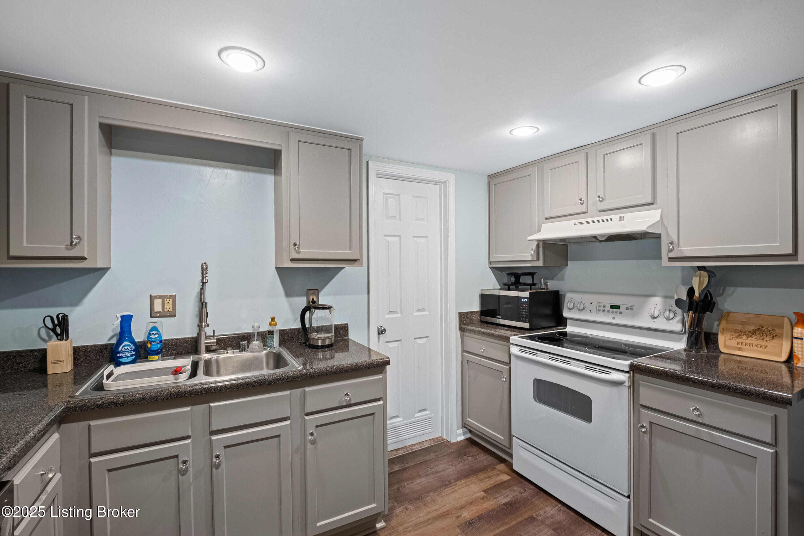 217 La Fontenay Ct, Louisville, Kentucky image 11