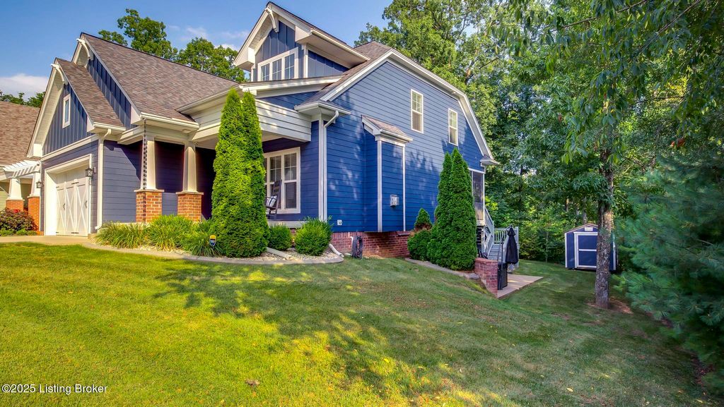 Photo of 919 Artisan Pkwy, La Grange, KY 40031 (MLS # 1697162)