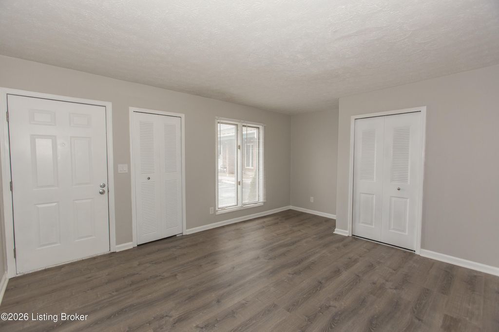 Photo of 3509 Tabor Ct #7, New Albany, IN 47150 (MLS # 1717856)