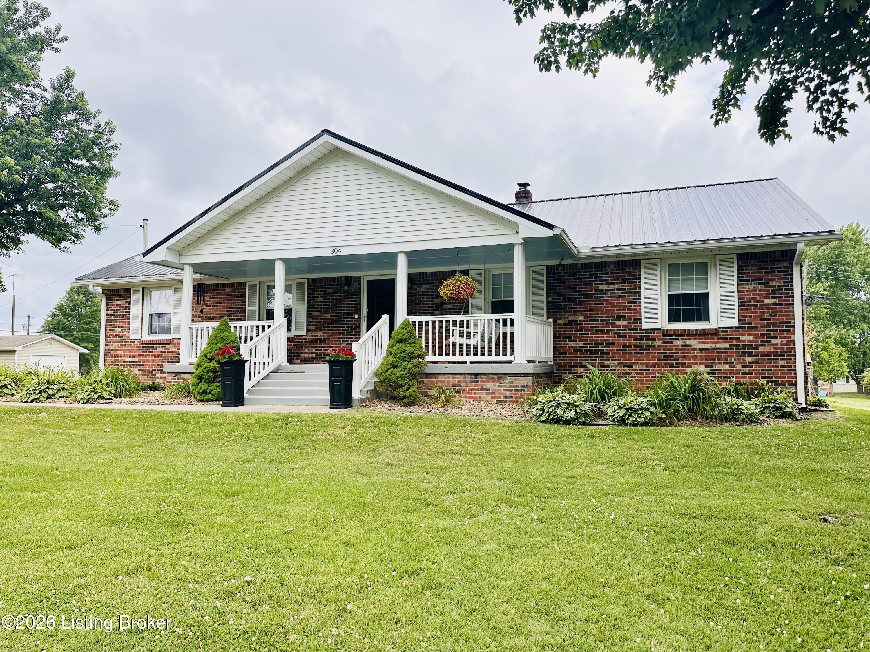 304 Wallace Ave